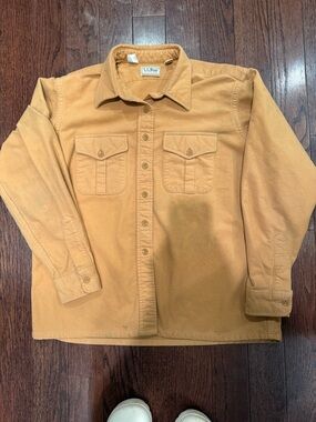 L.L. Bean Men's tan Button-Down Work Shirt size 20 1980’s